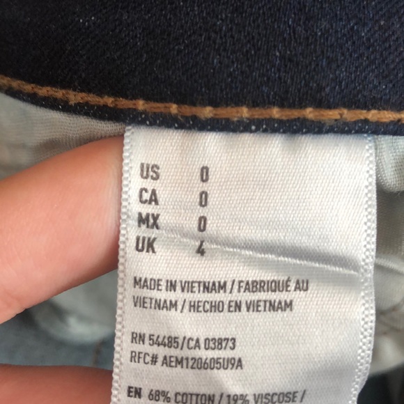 American Eagle Jean Shorts - Picture 4 of 4